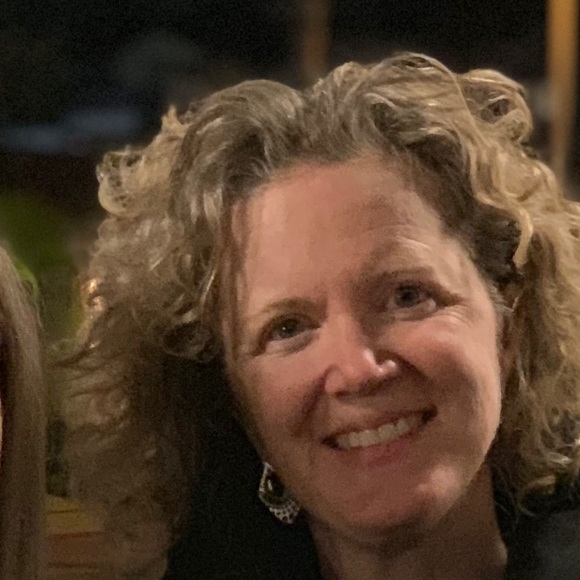 Meet your Posher, Lauren - Picture 1 of 1